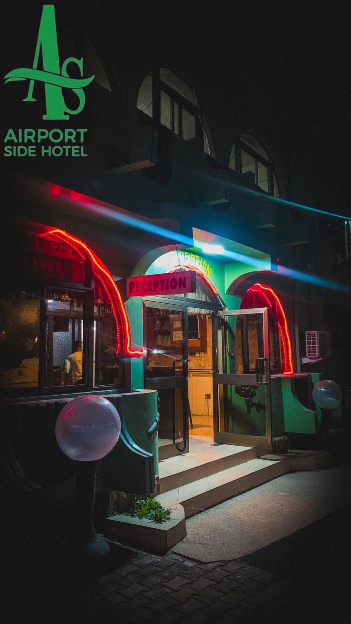 Airport Side Hotel Аккра Экстерьер фото