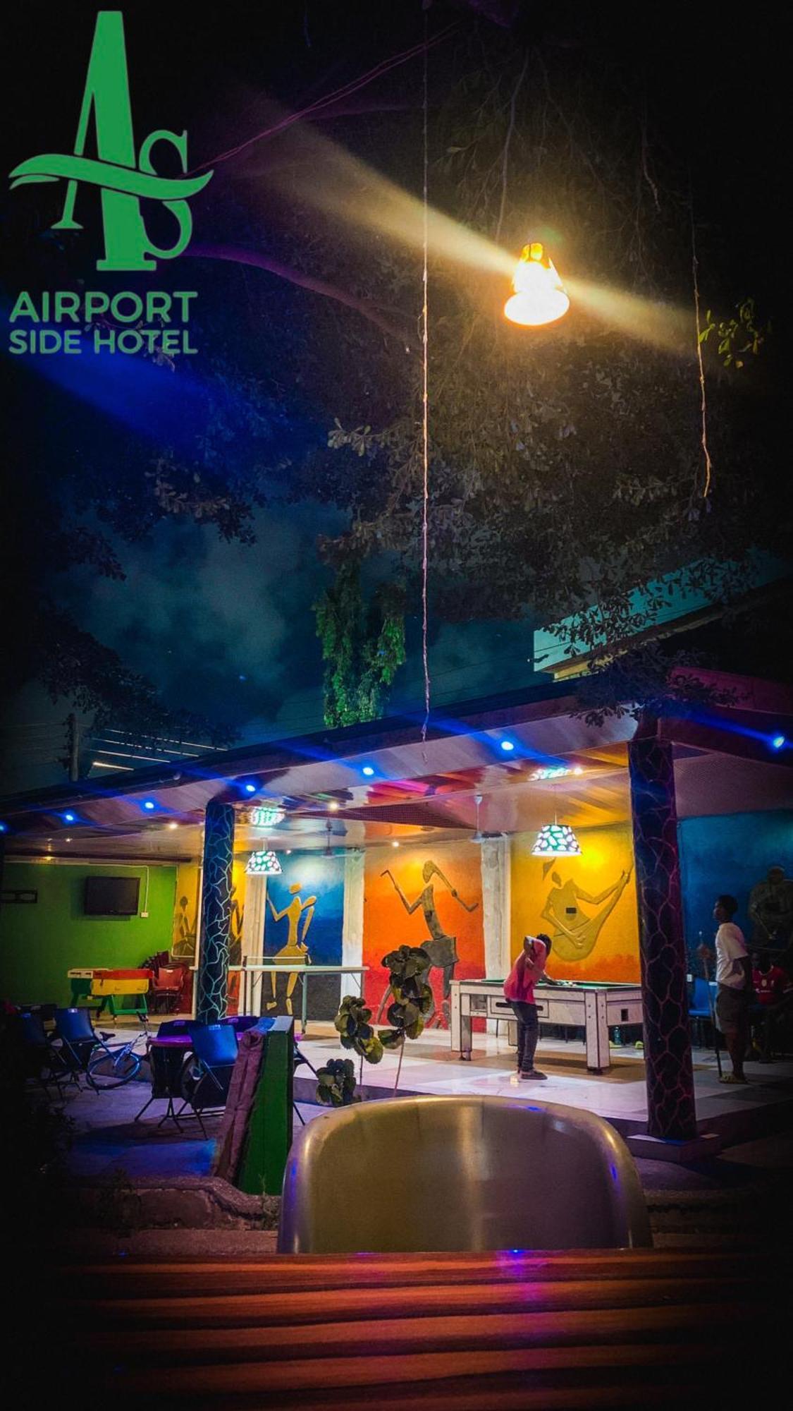 Airport Side Hotel Аккра Экстерьер фото